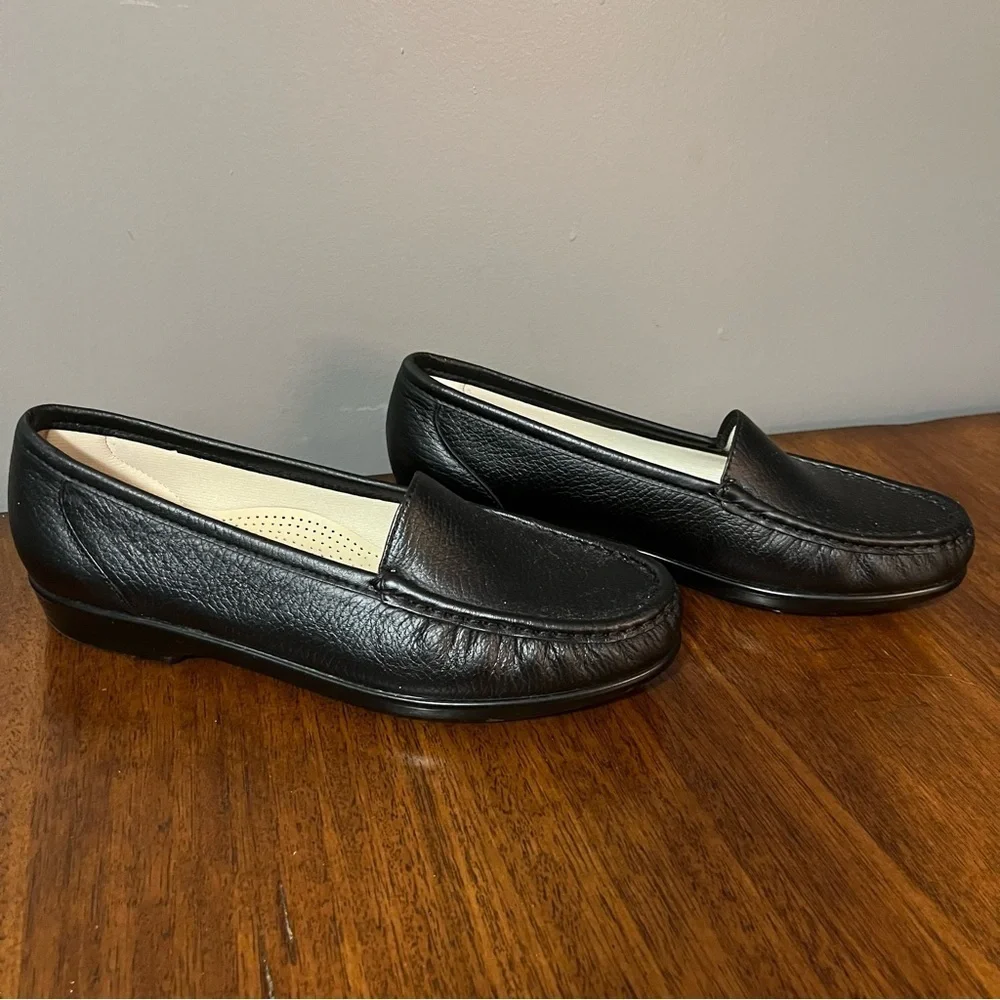 SAS Black Leather Loafers - Picture 11 of 12